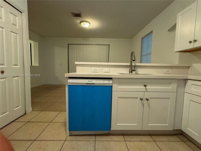 Building Photo - 13864 SW 273rd Terrace