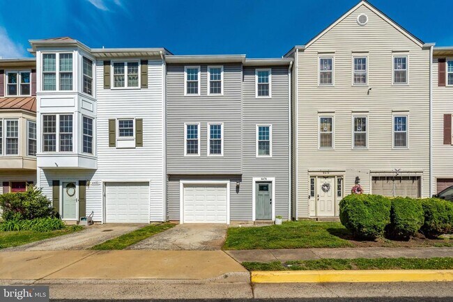 Building Photo - 8478 Battle Ct