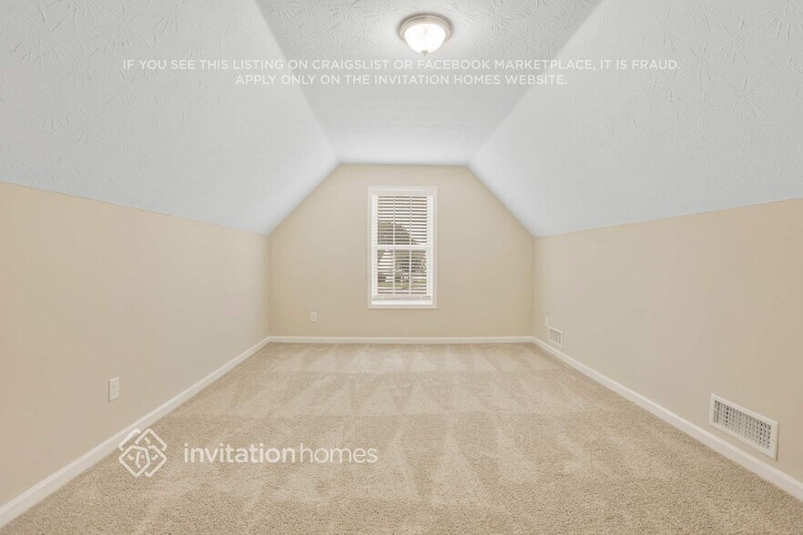 Building Photo - 10 Kentshire Pl NW