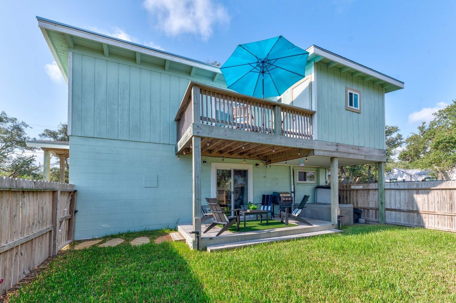 Building Photo - 510 E King St