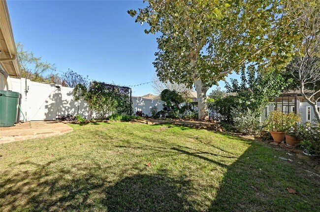 Building Photo - 932 Great Sand Dunes Ave