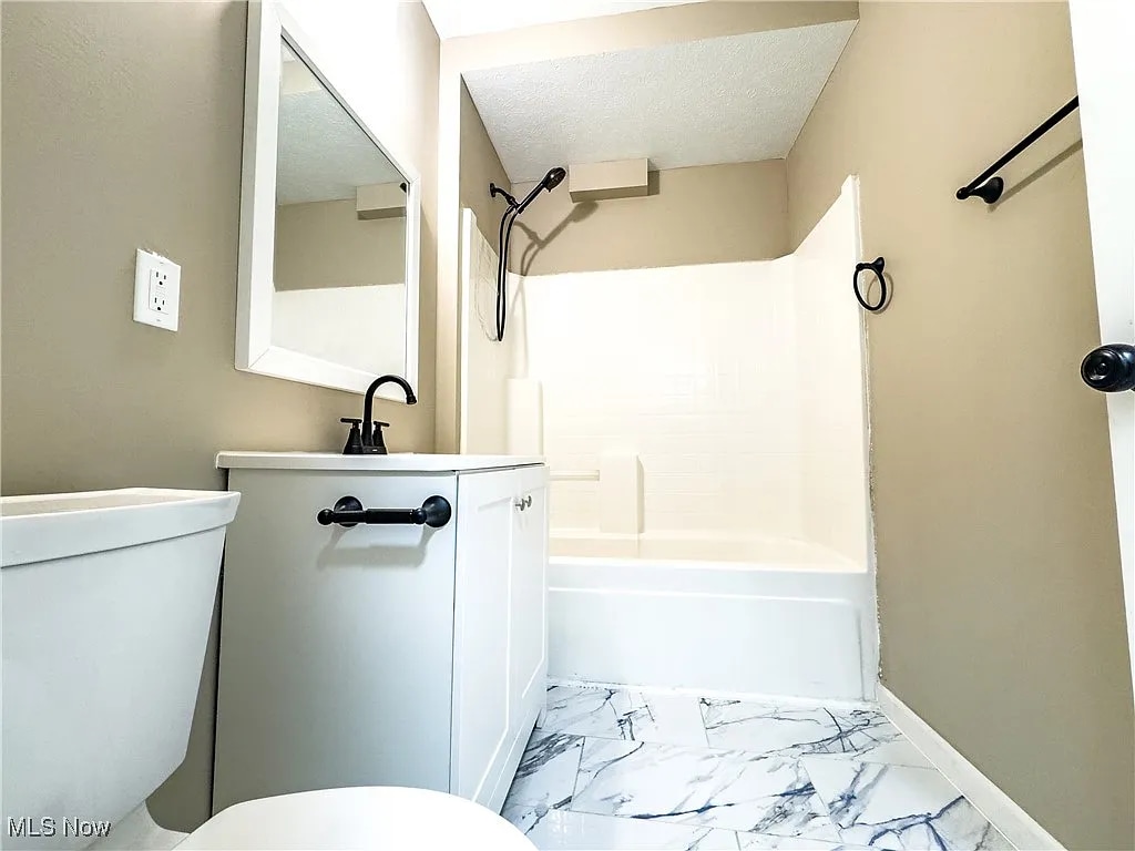 Bathroom - 2483 E 89th St