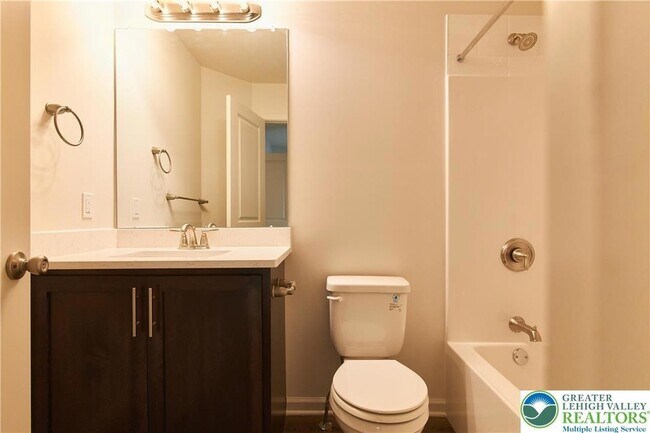 Building Photo - 6639 Stein Way