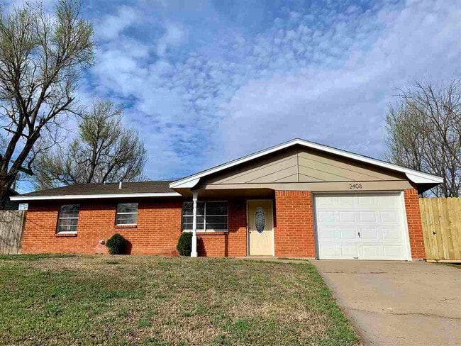 Building Photo - 2408 NW 4th St