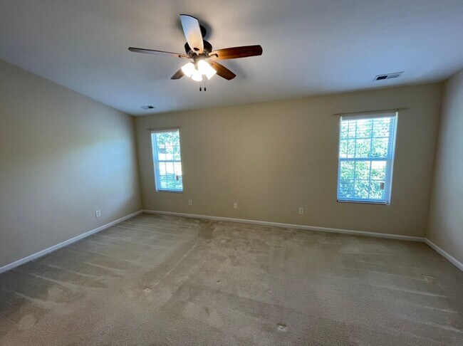 Building Photo - 107 Fanwood Ct