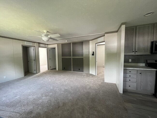 Building Photo - 5417 Regay Ct