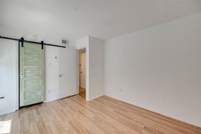 Building Photo - 3627 Menchaca Rd