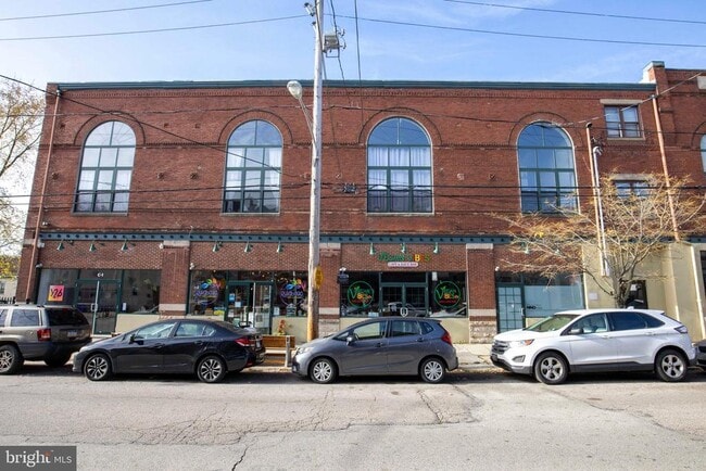 Building Photo - 3350 Conrad St