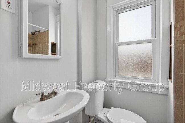 Building Photo - 8962 Burton Ave