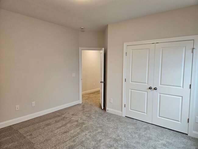 Building Photo - Unfurnished 4 bedroom, 3.5 bath Hampstead home in Magnolia Reserves Community