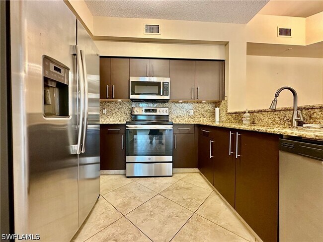 Building Photo - 1230 Reserve Way