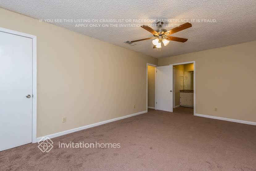 Building Photo - 651 Willow Ridge Dr NE