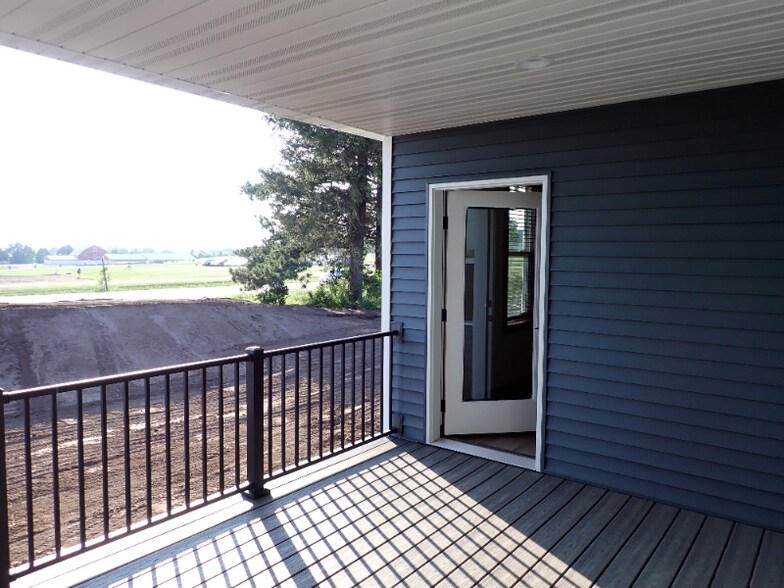 Building Photo - N973-N975 S Magdalyn Ct