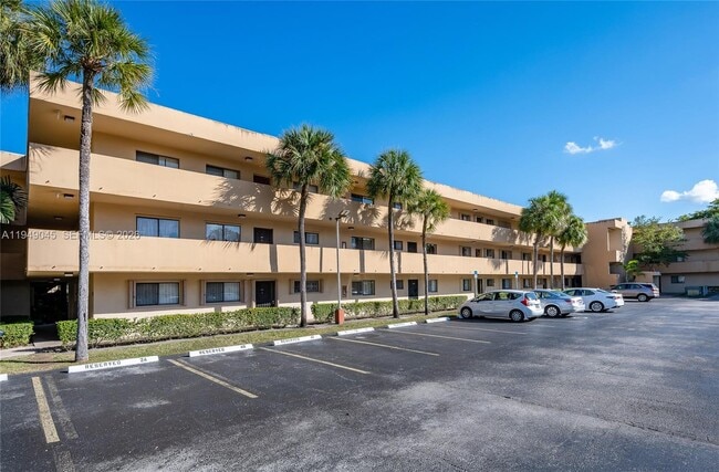 Building Photo - 8415 SW 107th Ave