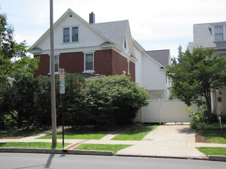 322 front view - 322 S Burrowes St