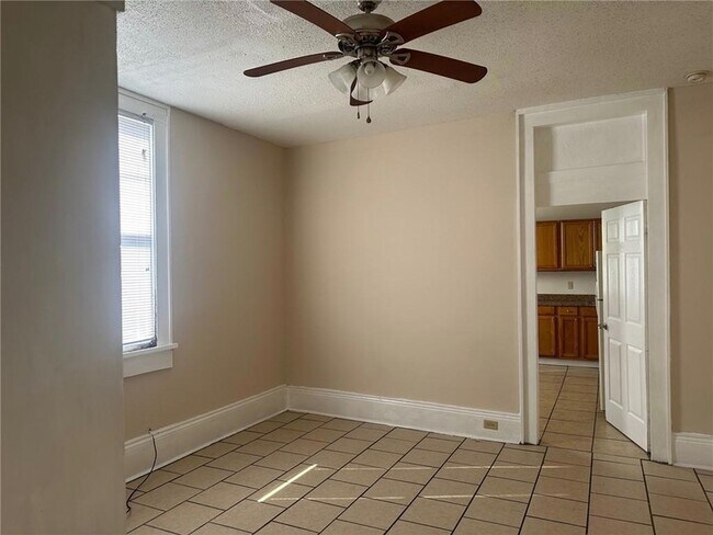 Building Photo - 1500 Clouet St