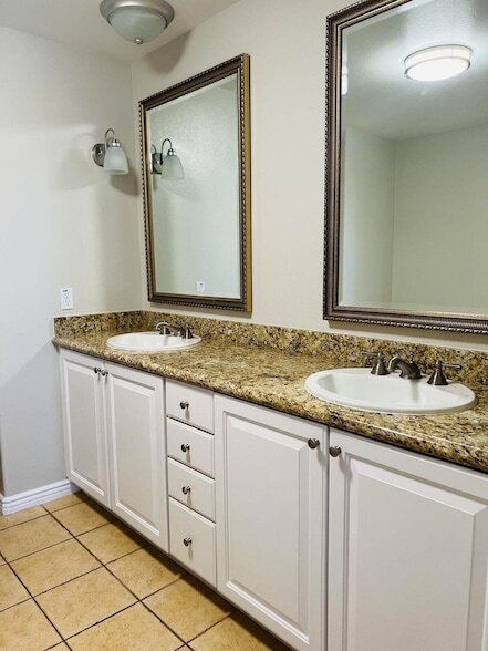 Building Photo - 45245 Seeley Dr