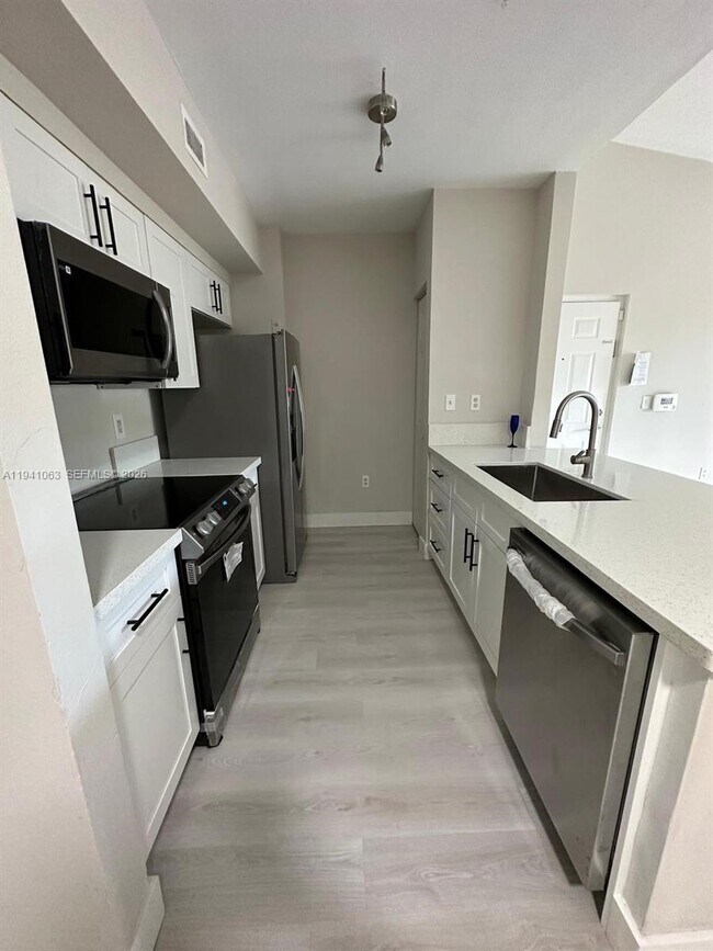 Building Photo - 2120 W Preserve Way