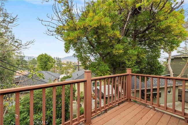 Building Photo - 65 Grace Terrace