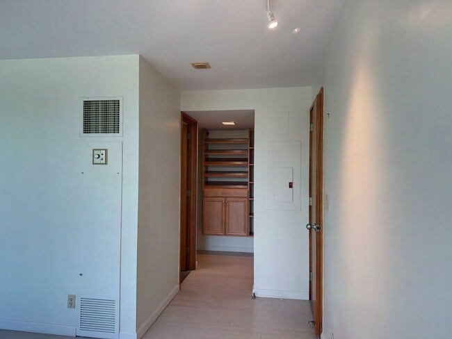 Building Photo - Stunning Kakaako 2 Bedroom at Nauru Tower