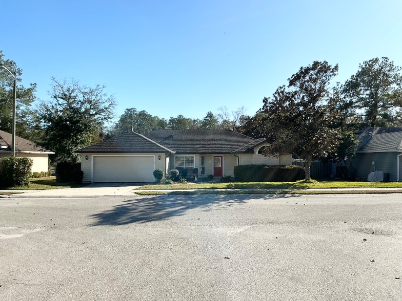 Building Photo - 8707 NW 10th Pl