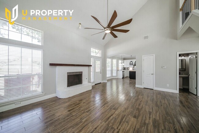 Building Photo - Beautiful two-story home in Flower Mound