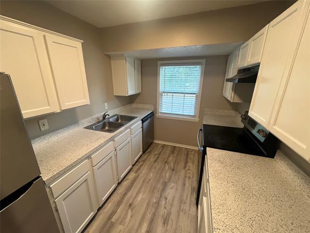 Building Photo - 9233 Prairie Oak Dr