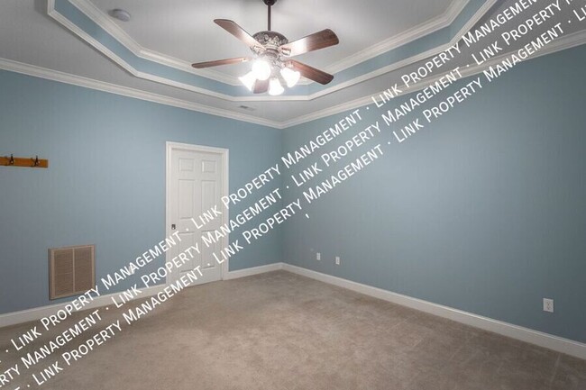 Building Photo - 7655 Lenox Trace Dr