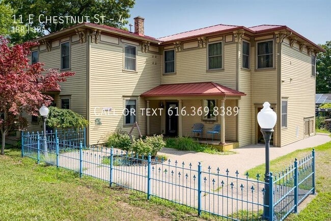 Building Photo - 11 E Chestnut St