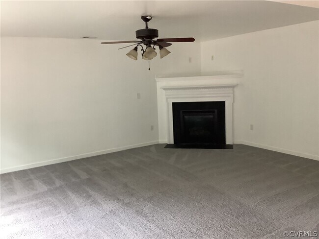 Building Photo - 3005 Falcon Creek Dr