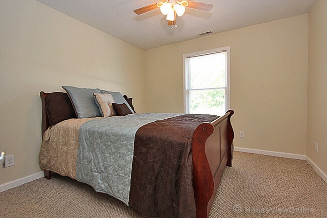Building Photo - Spacious 2 Bedroom in Cape