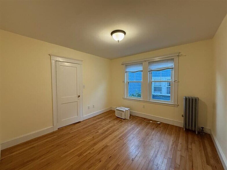 Building Photo - 67 Fairfax St