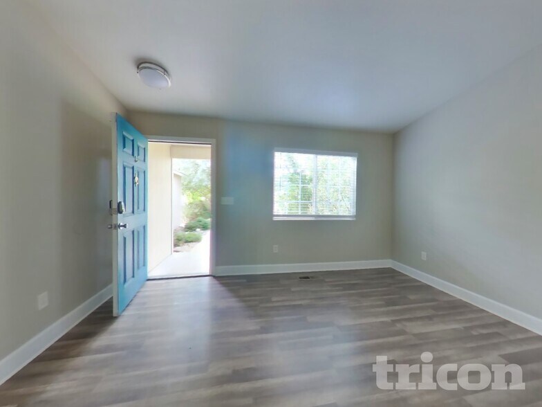 Building Photo - 9970 Brightridge Dr