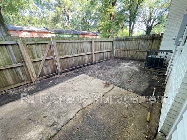 Building Photo - 3067 St Croix Pl