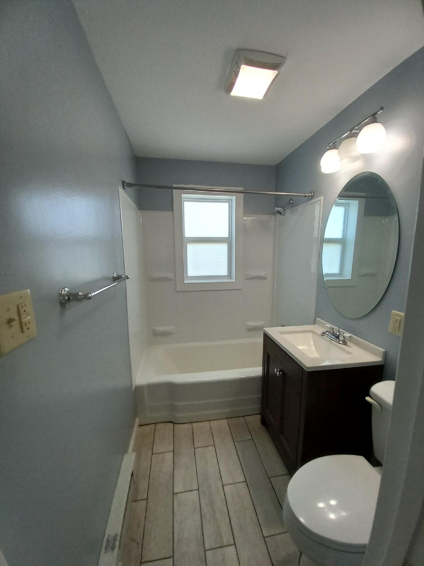 Building Photo - 660 Capon St