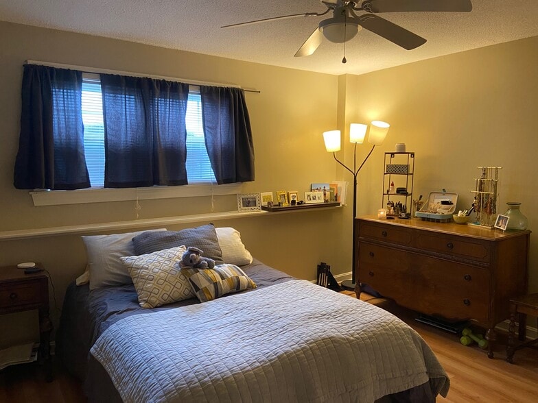 Building Photo - 25 Arlington Rd