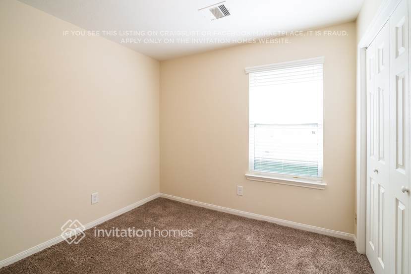Building Photo - 5919 Deep S Dr