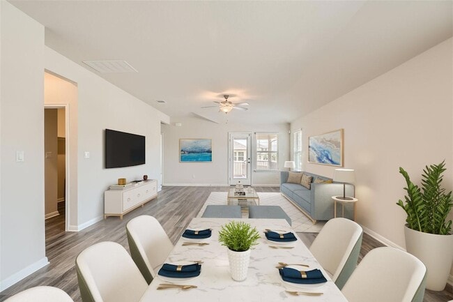 Building Photo - 360 El Capitan Lp