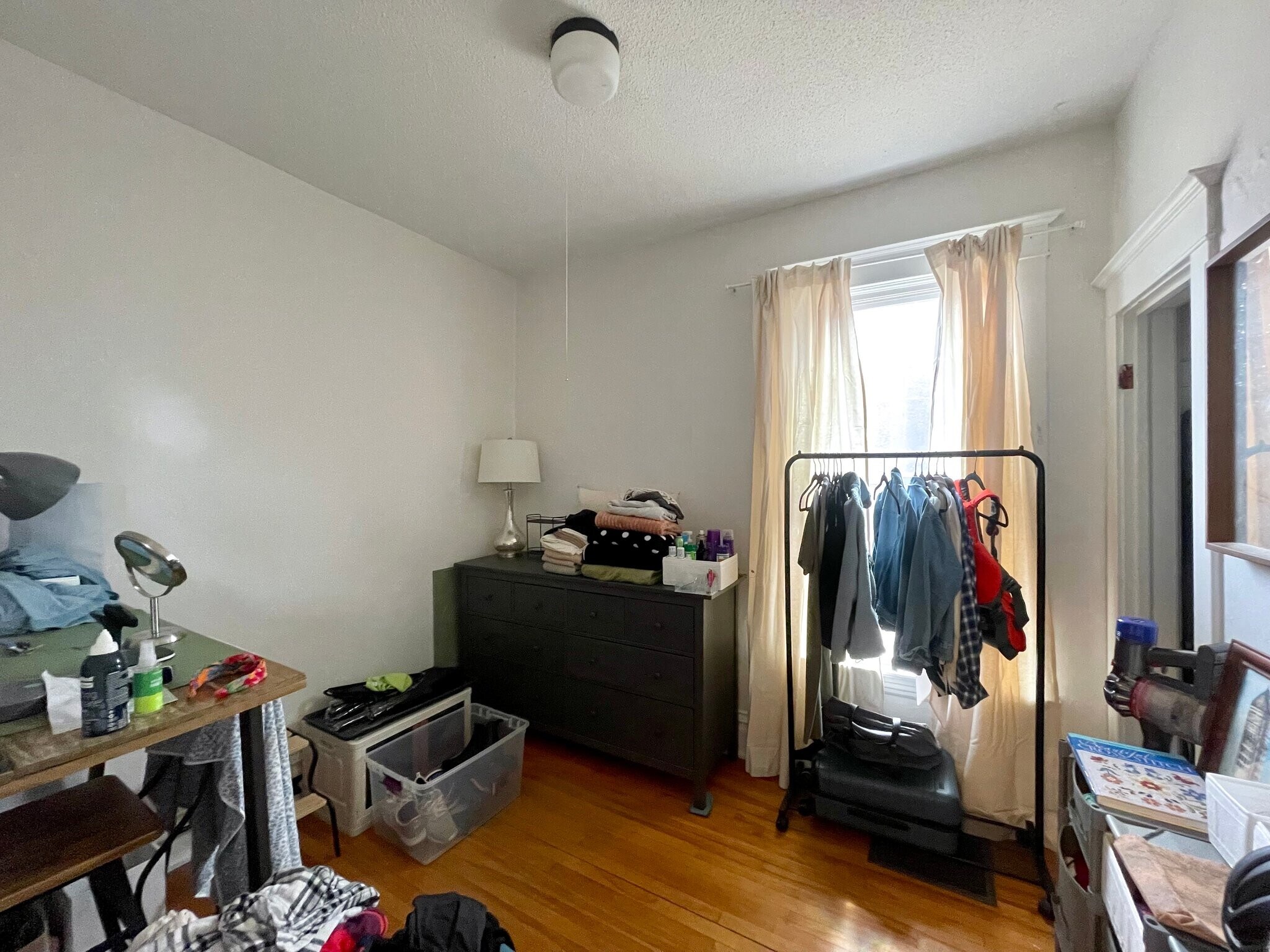 Building Photo - 601 NE Main St