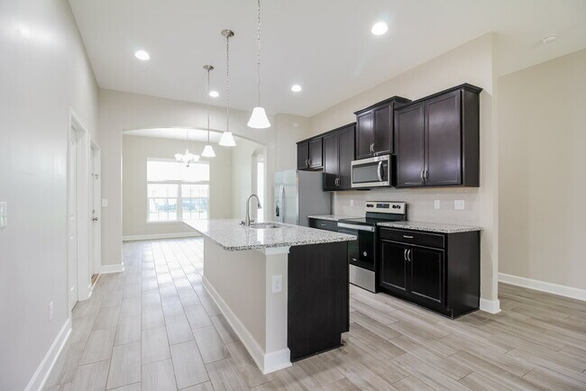 Building Photo - 33709 Ivy Parke Pl