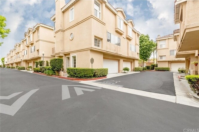 Building Photo - 14043 Lemoli Ave