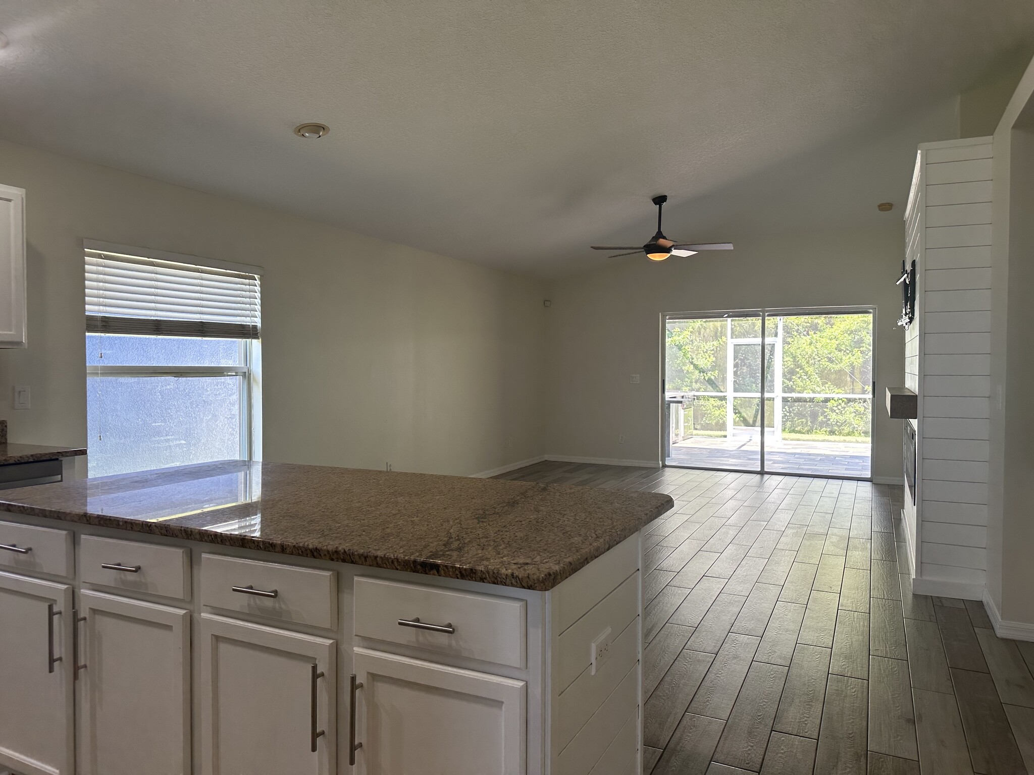 Building Photo - 3145 Dunstable Dr