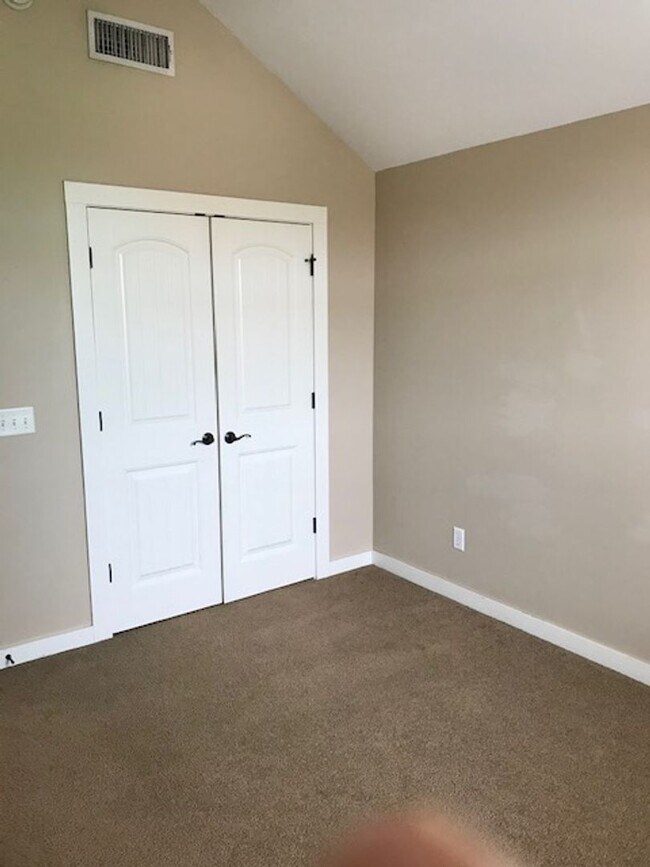 Building Photo - Maumelle Townhome