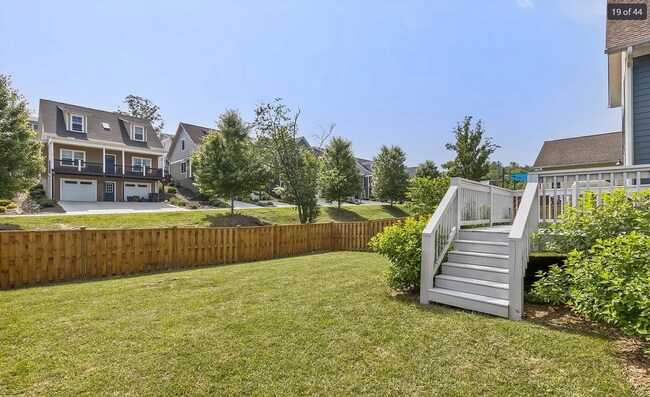 Building Photo - Special!! $500 off first month's rent! Gorgeous 3bd 3ba newer home in quiet neighborhood