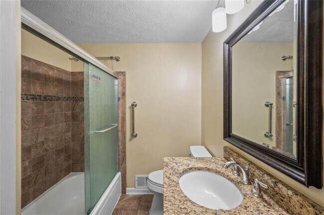 Building Photo - 6207 Moss Dr