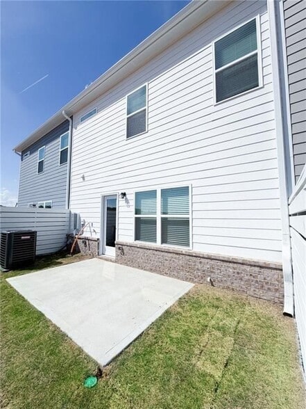 Building Photo - 1015 Stiles Rd SW