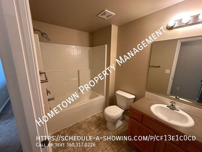 Building Photo - Spacious 4 Bedroom Home in Horizon Pointe!...