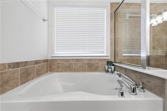 Building Photo - 4953 Colchester Ct