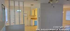 Building Photo - 206 Meadow Path Dr