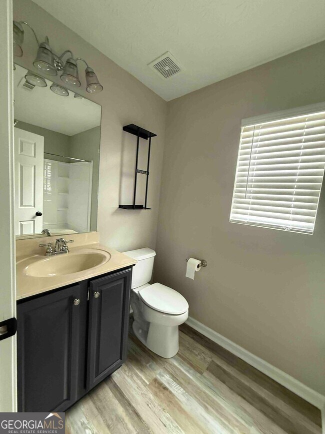 Building Photo - 503 Sautee Pl